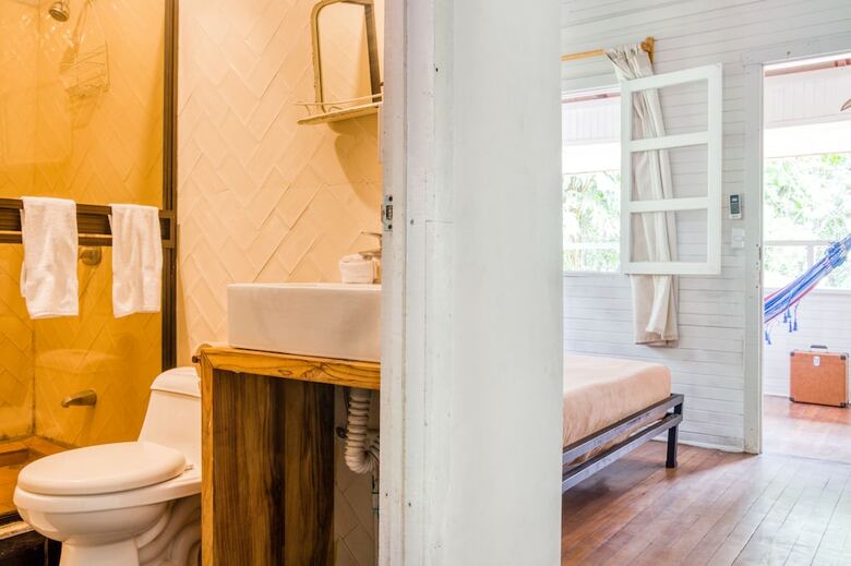 Hostal Selina Shared Puerto Viejo