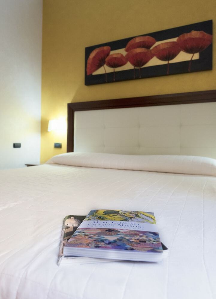 Hotel Flora