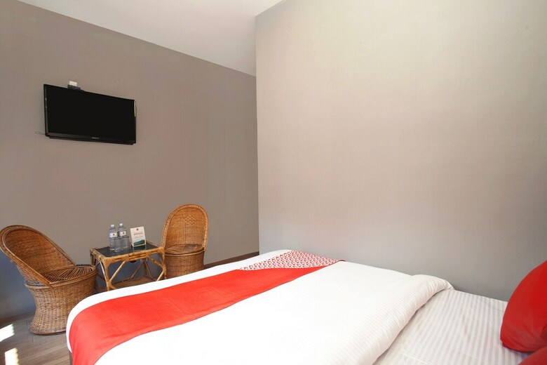 Oyo 587 Hotel Tradition Inn