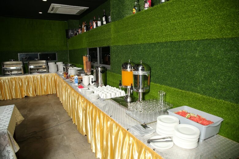 H Plus Hotel Yangon