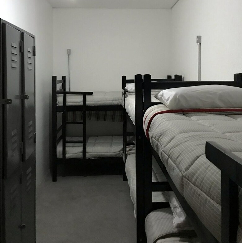 Hostal Imagina Hostel