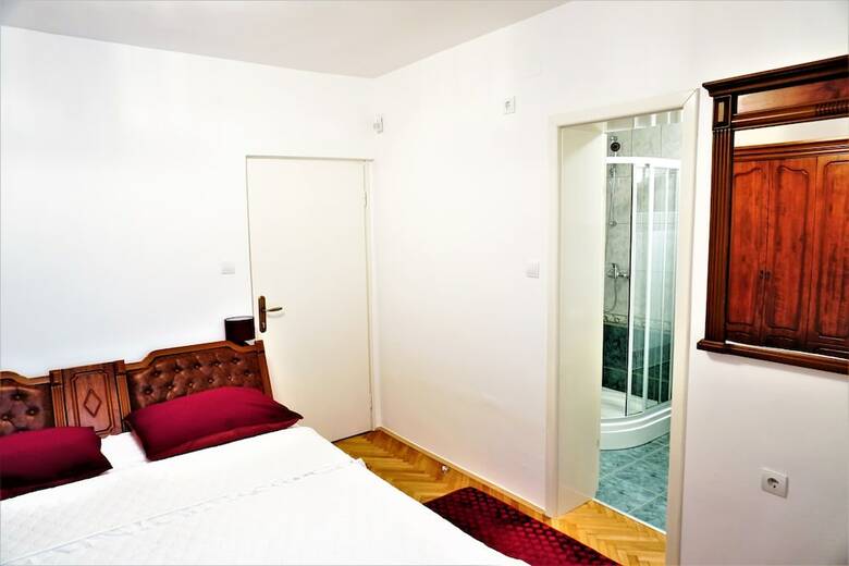 Hotel Apartments Milak