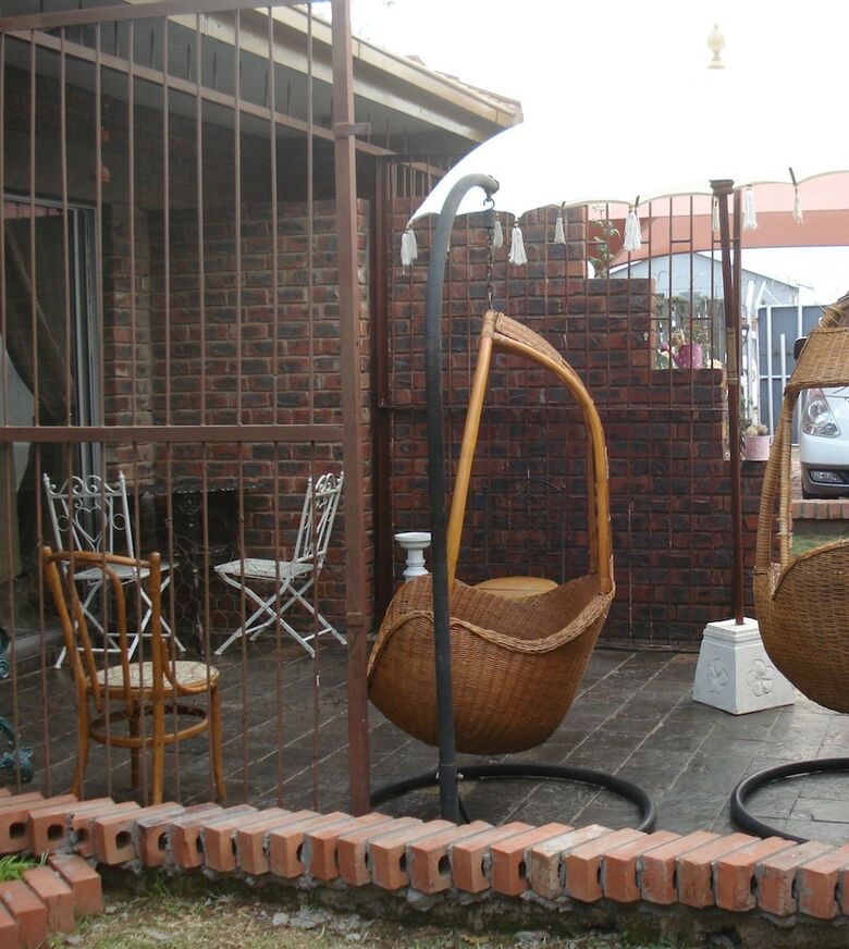 Hotel Lapeng Home Away From Home