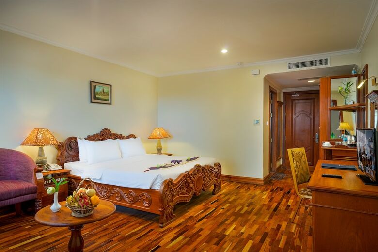 Dragon Royal Angkor Hotel