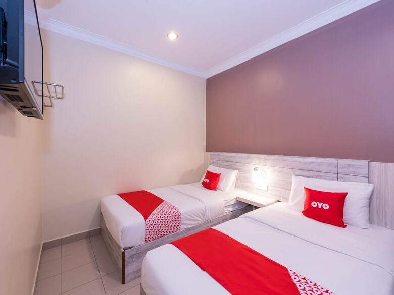 Oyo 89366 Spring Inn Hotel