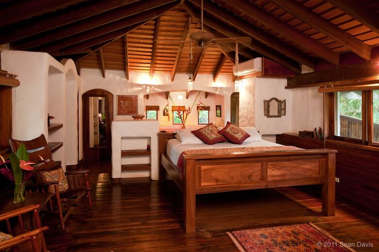 Hotel Sueno Del Mar Beachfront Bed & Breakfast