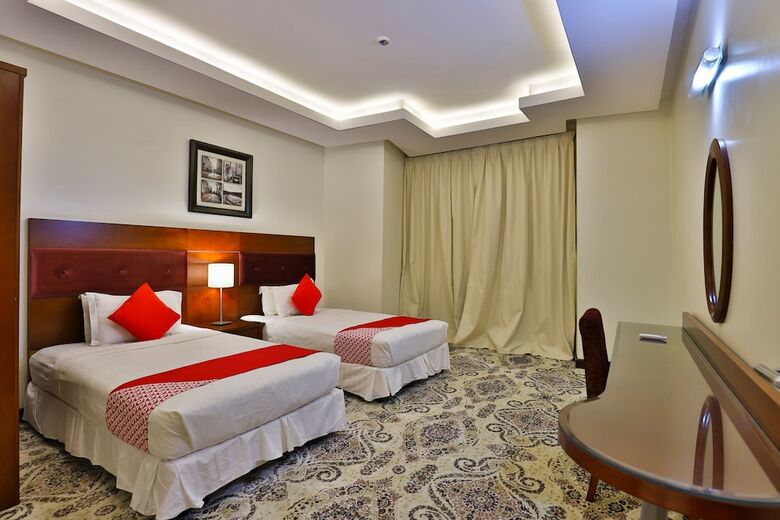 Apartamento Oyo 297 Devoli Casa Furnished Suites