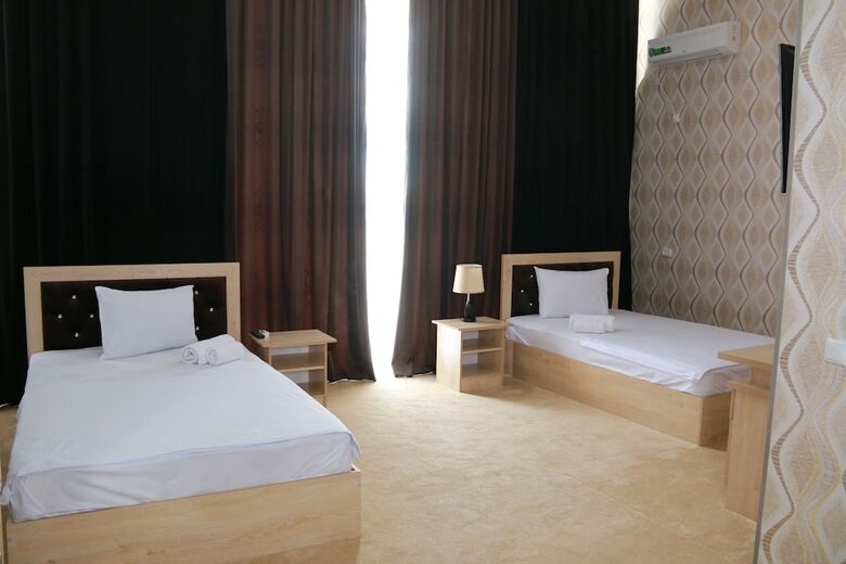 Garden Plaza Hotel