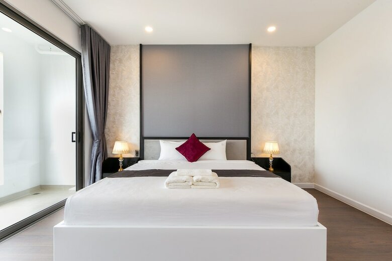 Aparthotel Justay Millennium Riverside