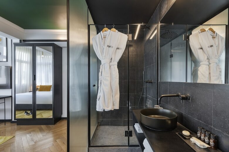 Theodor By Brown Hotels