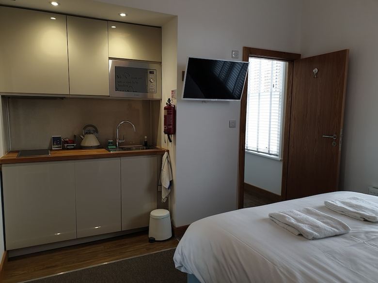 Mcmillan House Studio Apartments