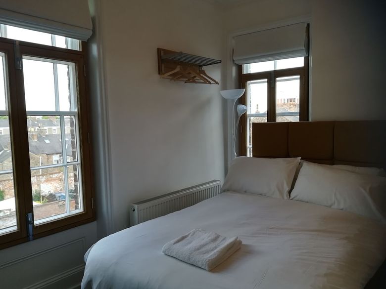 Mcmillan House Studio Apartments