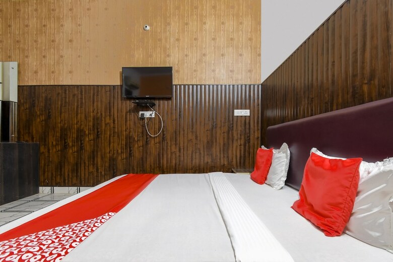 Oyo 46735 Hotel Royal Dreams