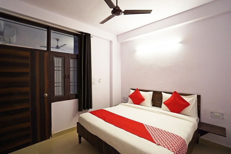 Hotel Spot On 30890 Sector 45 Noida