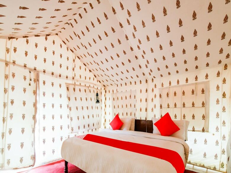 Hotel Oyo 42224 Royal Tent Pushkar