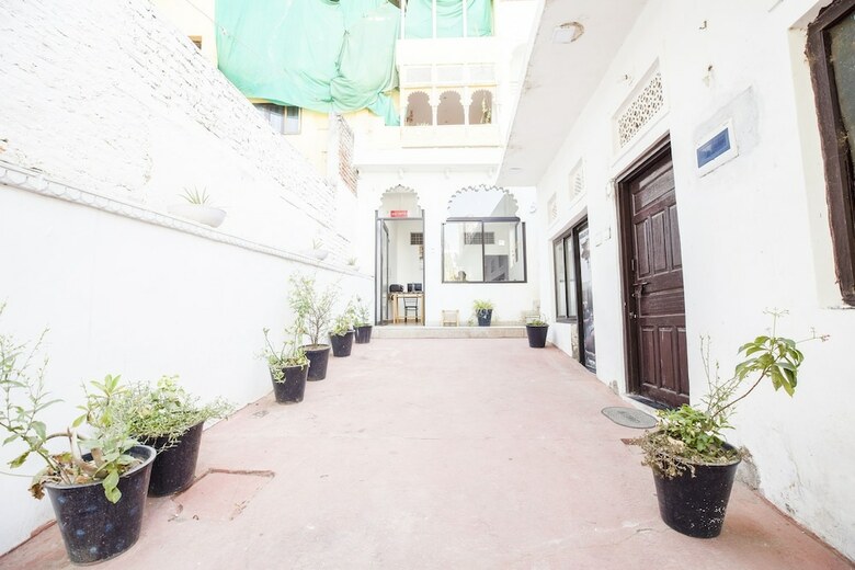 Hotel Oyo 37341 Heritage High
