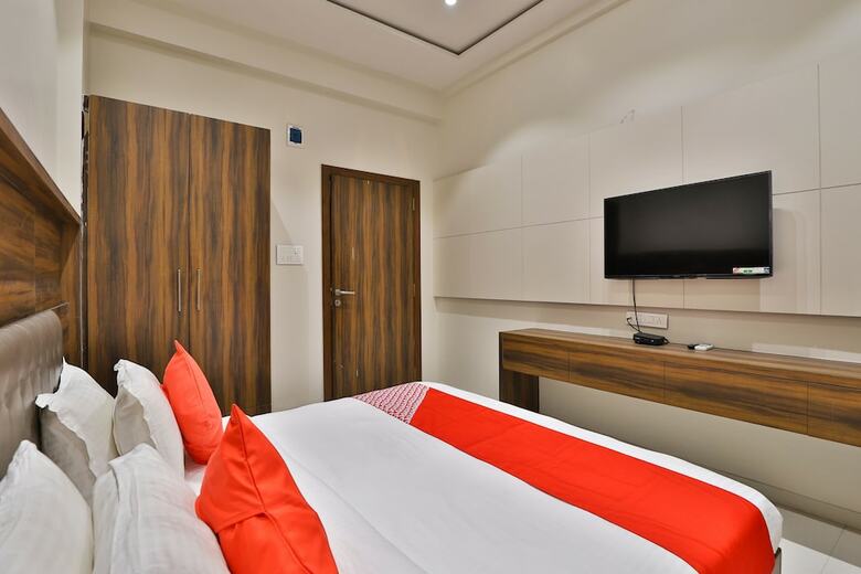 Hotel Capital O 35780 La Victoria