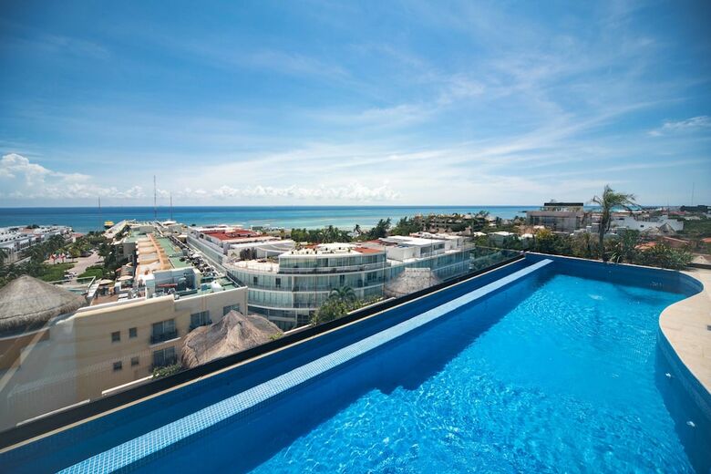 One Paralia Condo Boutique