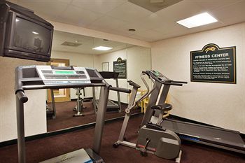 Holiday Inn Express Hotel & Suites Hiawassee