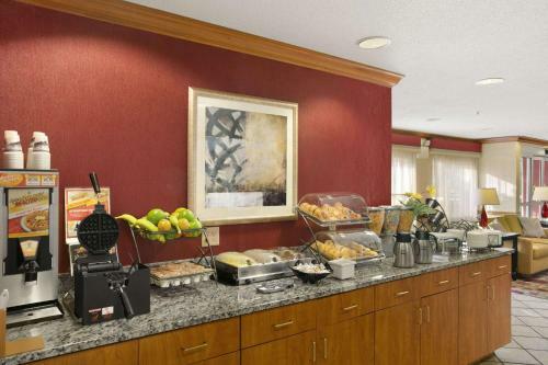 Hotel Baymont Inn & Suites Evansville North