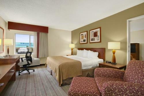 Hotel Baymont Inn & Suites Evansville North