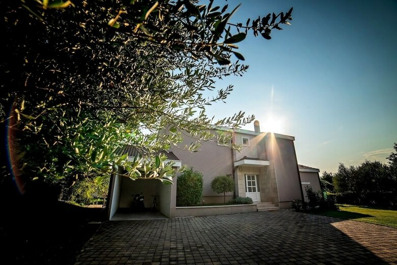 Zen Villa