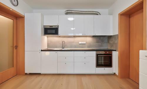 Krakovska Apartmeet