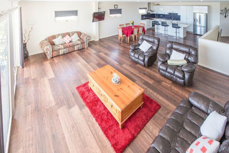 The Oasis - 6 Turnberry Drive
