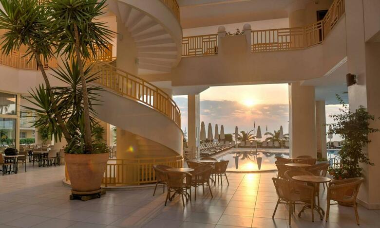 Hotel Golden Lotus