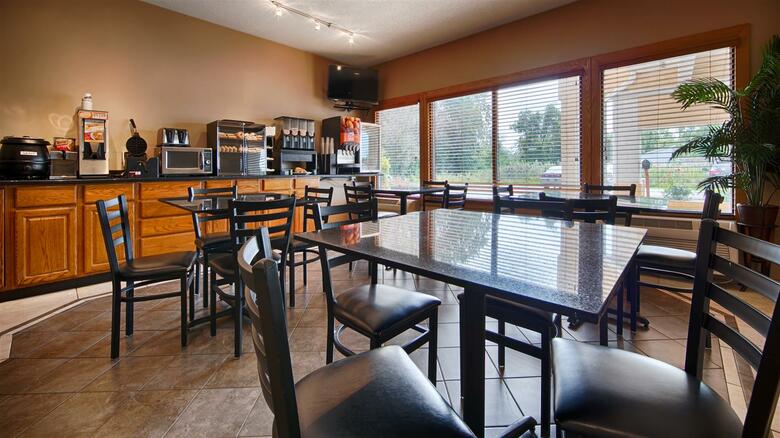 Hotel Best Western Crossroads Inn