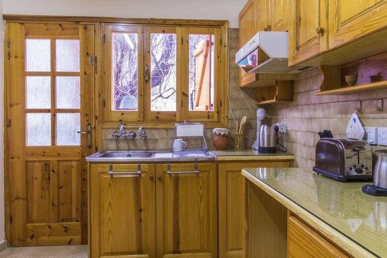 Kyveli Cottage
