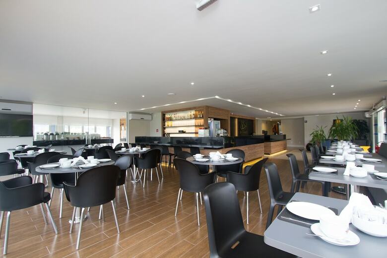 Hotel Le Canard Joinville