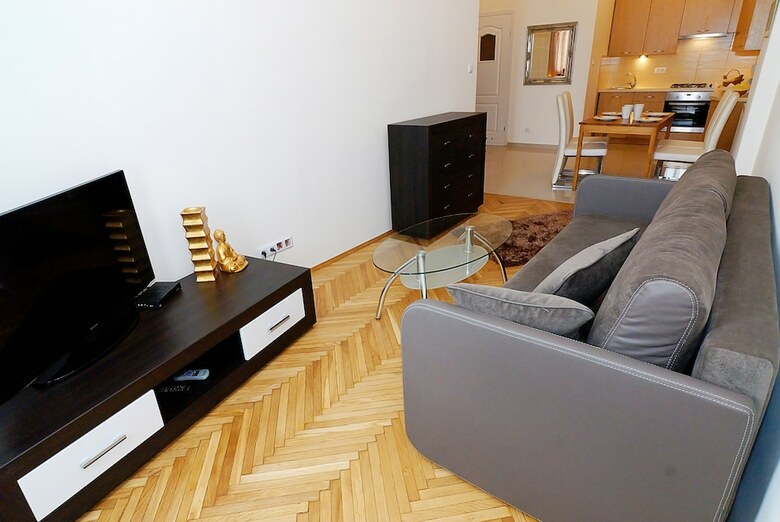 P&j Apartments