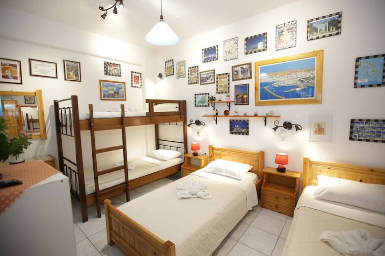 Kontaratos Studios & Apartments