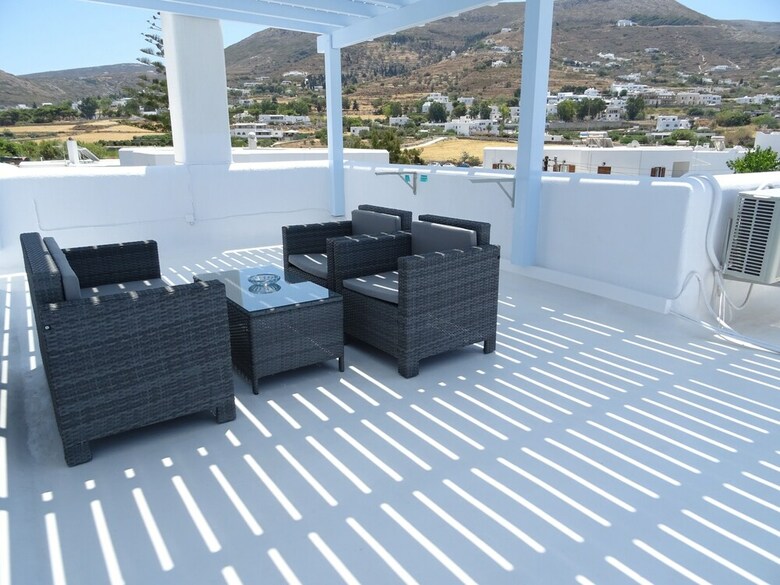 Kontaratos Studios & Apartments