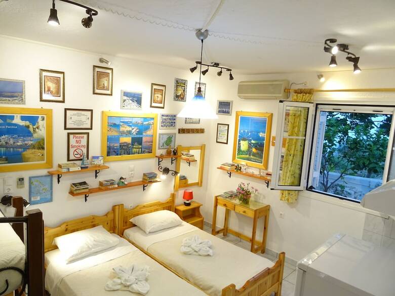 Kontaratos Studios & Apartments