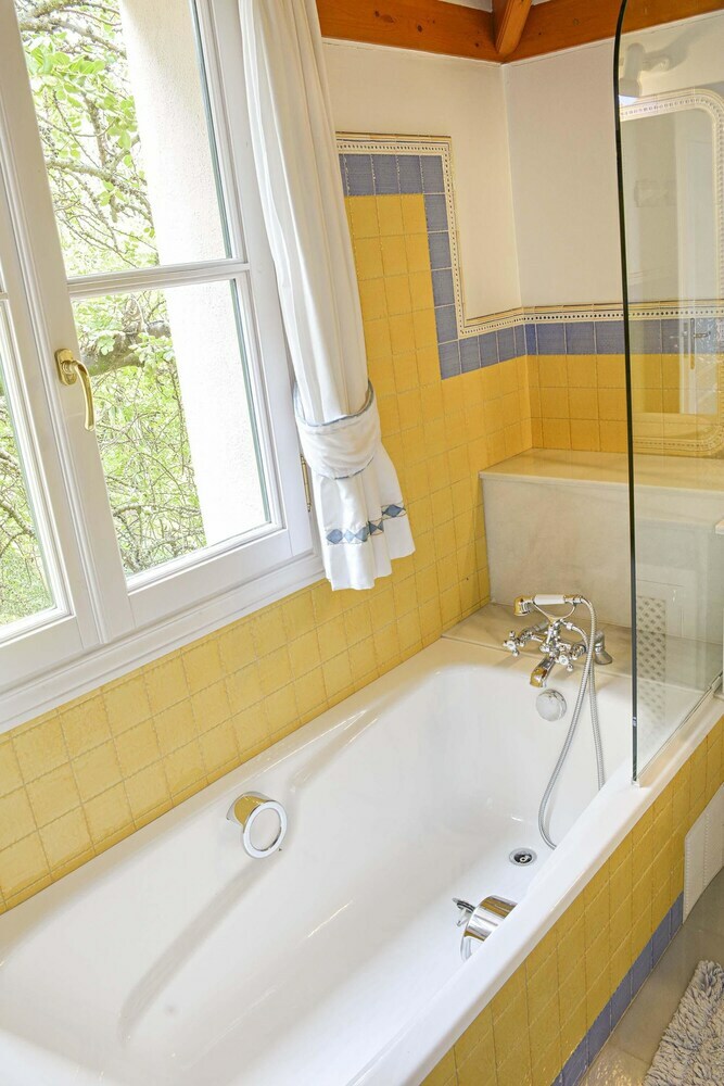 Selena - Luxurious Villa In Marbella Hill Club