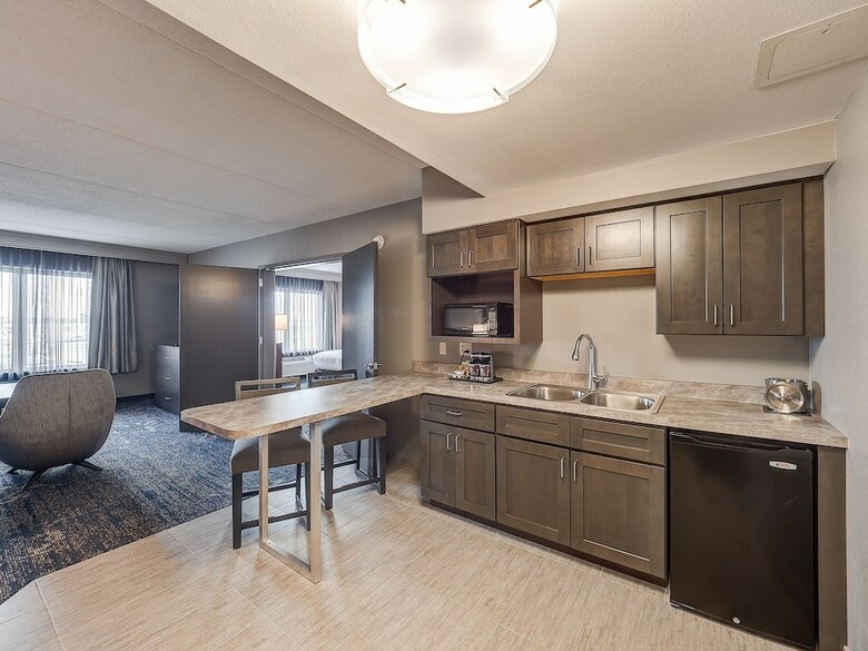 Doubletree By Hilton Hotel Bloomington