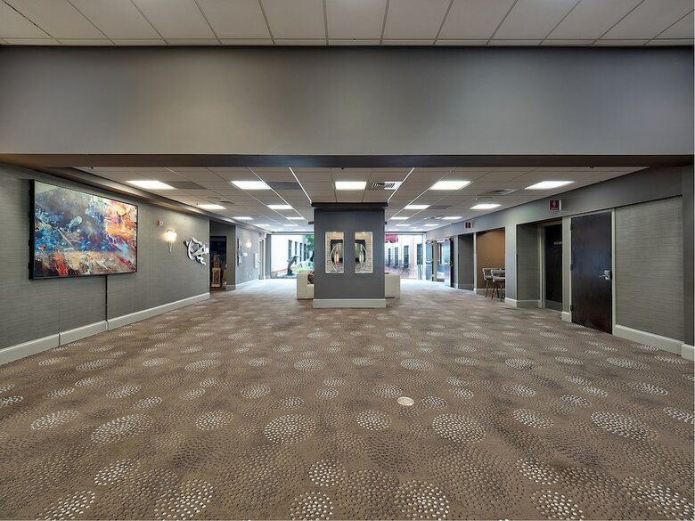 Doubletree By Hilton Hotel Bloomington