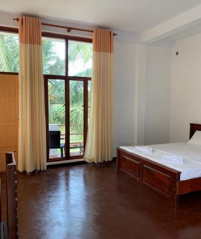 Hotel Raa Pala Lake Resort