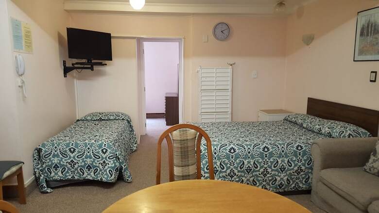 Ace Motor Lodge