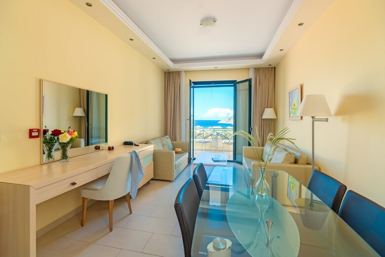 Aparthotel Ai Yannis Suites And Apartments Hotel