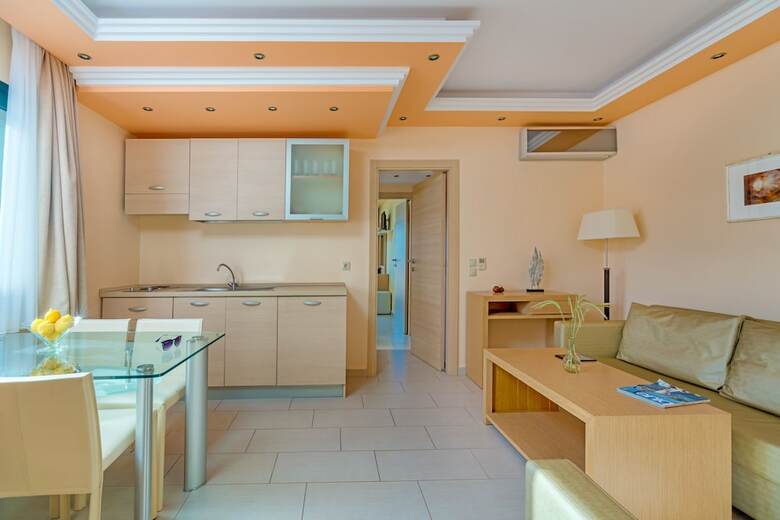 Aparthotel Ai Yannis Suites And Apartments Hotel