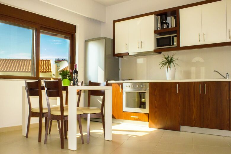 Apartamentos Esthisis Suites Chania