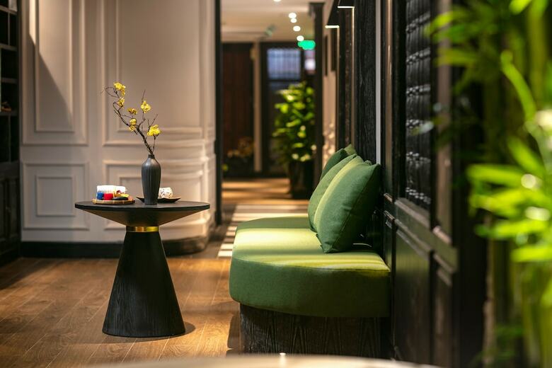 Shining Central Hotel & Spa