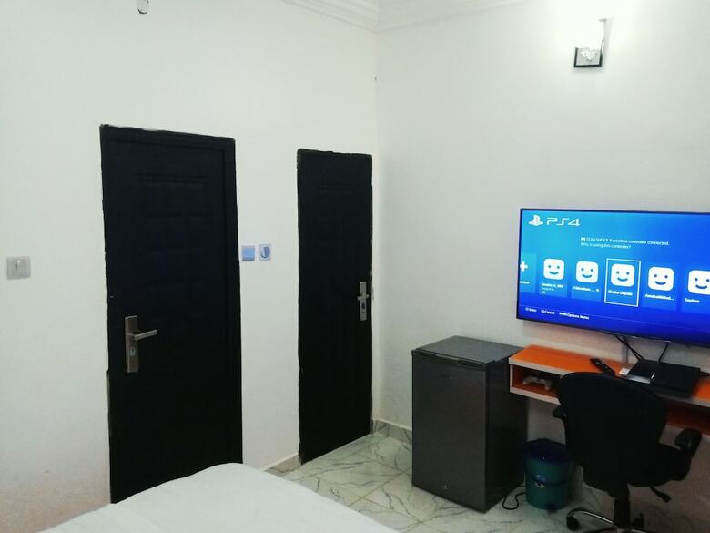 Hotel Enu Holiday Home