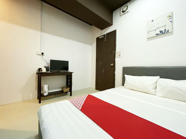 Hotel Oyo 89398 Doorbellz