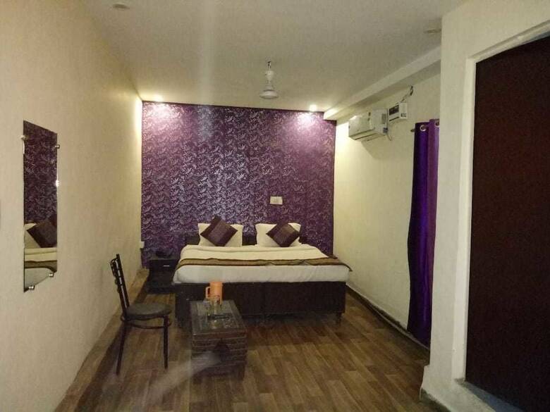 Hotel Airport Zone Palace