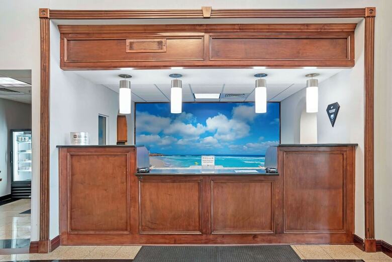 Hotel Best Western Plus Blue Angel Inn