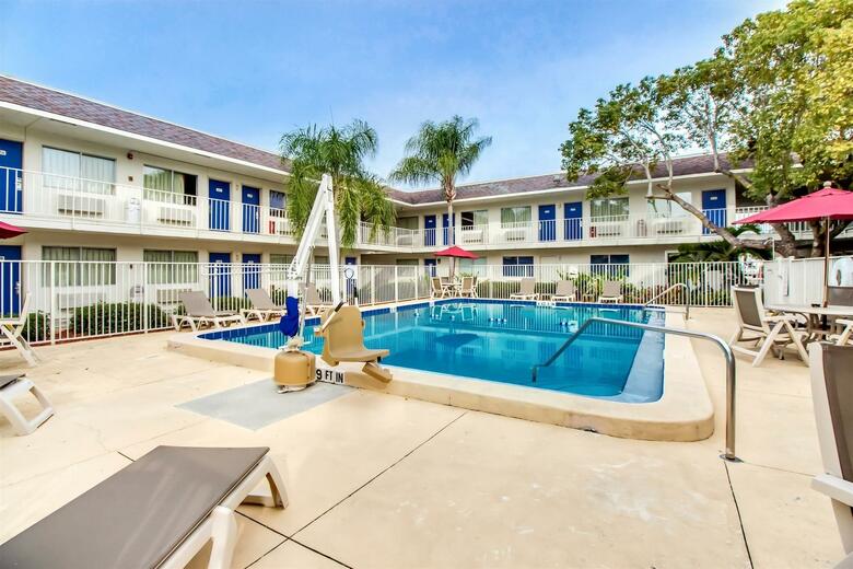 Motel 6 Venice
